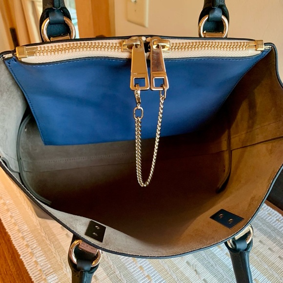 💖 PRISTINE‼️ Authentic Chloé Baylee Bicolor Tote Bag in Navy/Blue✨✨✨ - Picture 11 of 16